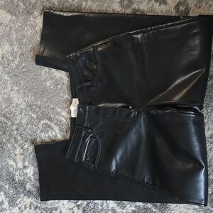 Aritzia Wilfred The Melina Vegan Leather Pant in Black Womens Size 4